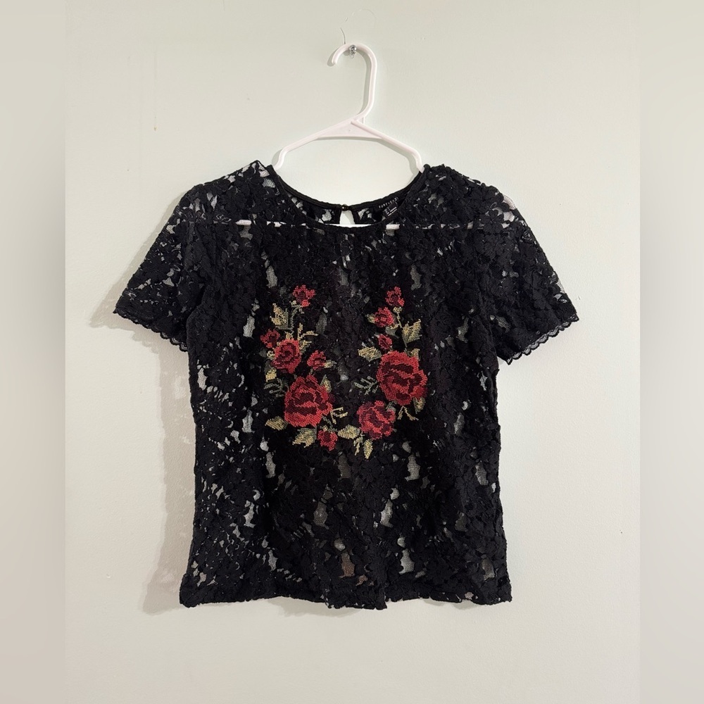 Forever 21 Lace top